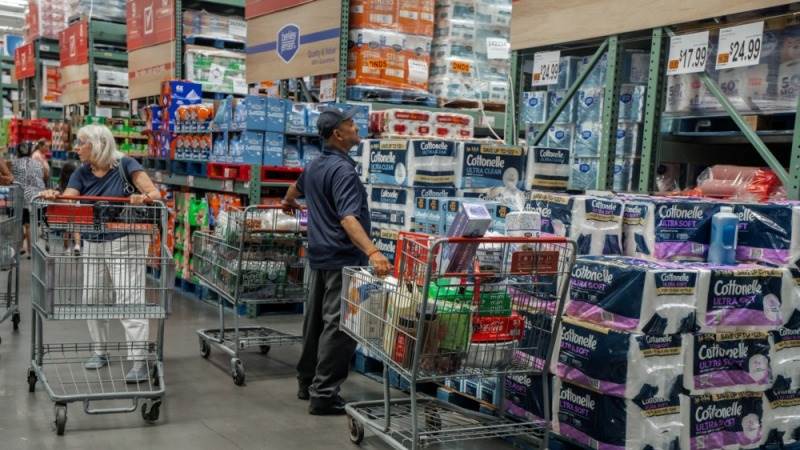 US consumer confidence drops in August - Breakingthenews.net
