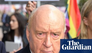 Alan Jones trial on indecent assault and sexual touching charges begins in Sydney | Alan Jones