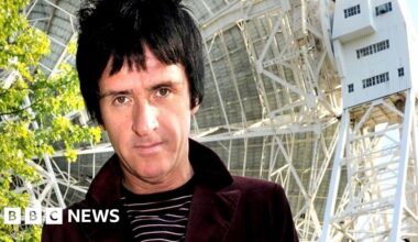 Sir Brian May and New Order join Jodrell Bank Observatory campaign - BBC