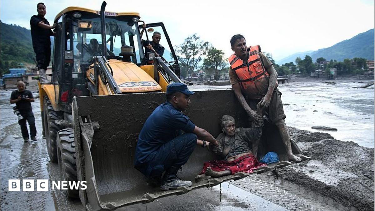 Nepal-Tibet: Flash flood on Nepal-Tibet border kills more than 160, with hundreds of tourists missing