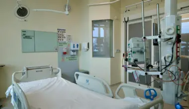 To reduce contamination risks while cutting water and energy usage, Ng Teng Fong General Hospital has removed traditional water taps and sinks in 44 of its 74 adult ICUs.
