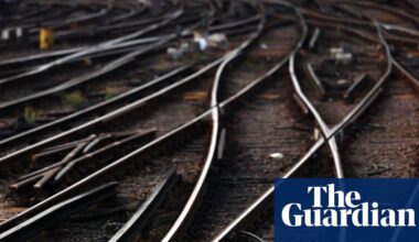 Britain’s railway prepares for more extreme weather as intense El Niño develops | Climate crisis