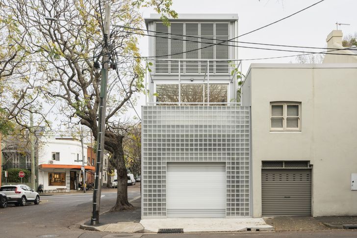 The Corner Store by Ian Moore Architects (with landscape architect Outdoor Establishments) won an award in the Private Homes category.