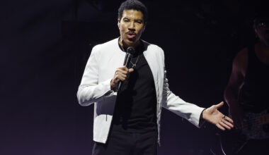 Usher & Chris Brown Dissed By Lionel Richie
