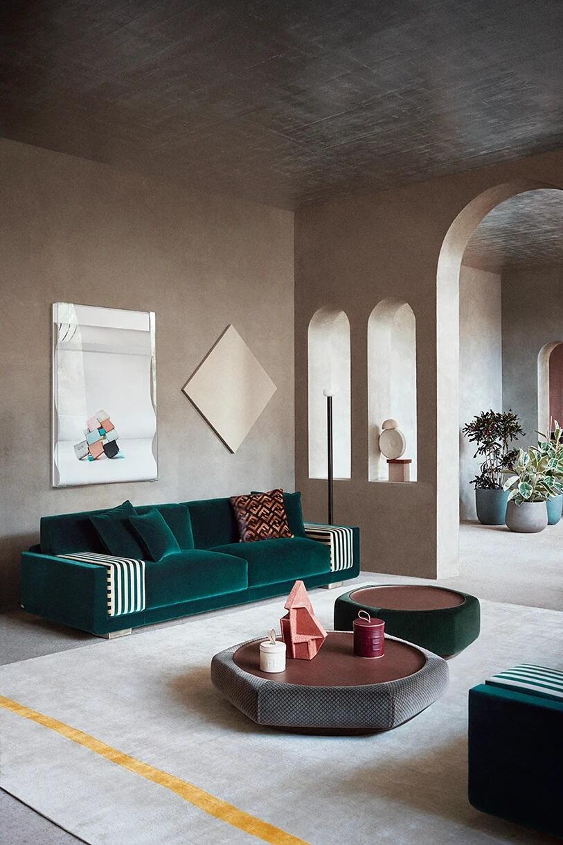 ספה של Fendi Casa, להשיג בפיטרו הכט