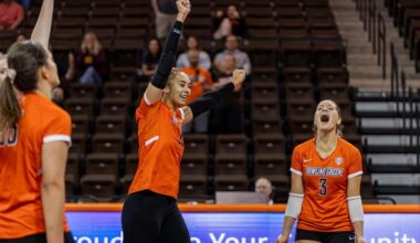 FLY THE FLAG: BGSU Volleyball Downs Ohio State in Columbus!