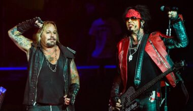 Mötley Crüe's Nikki Sixx Responds to Backing Track Claims