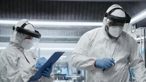 AI designed a virus, scientists brought it to life