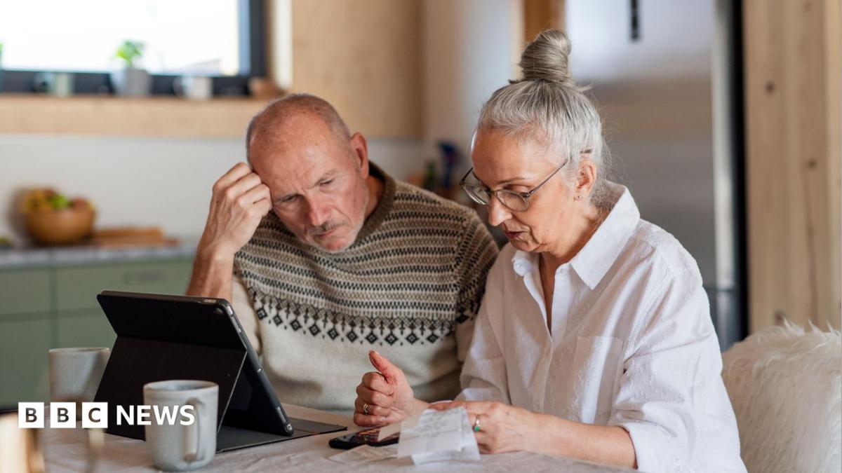 Jump in energy bills drives inflation to 2.9% - the highest rate for four months