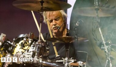 ZZ Top drummer Frank Beard dies aged 77 - BBC