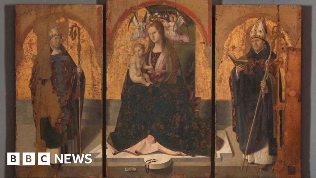 Four 'extraordinary' Renaissance paintings stolen from Italian museum - BBC