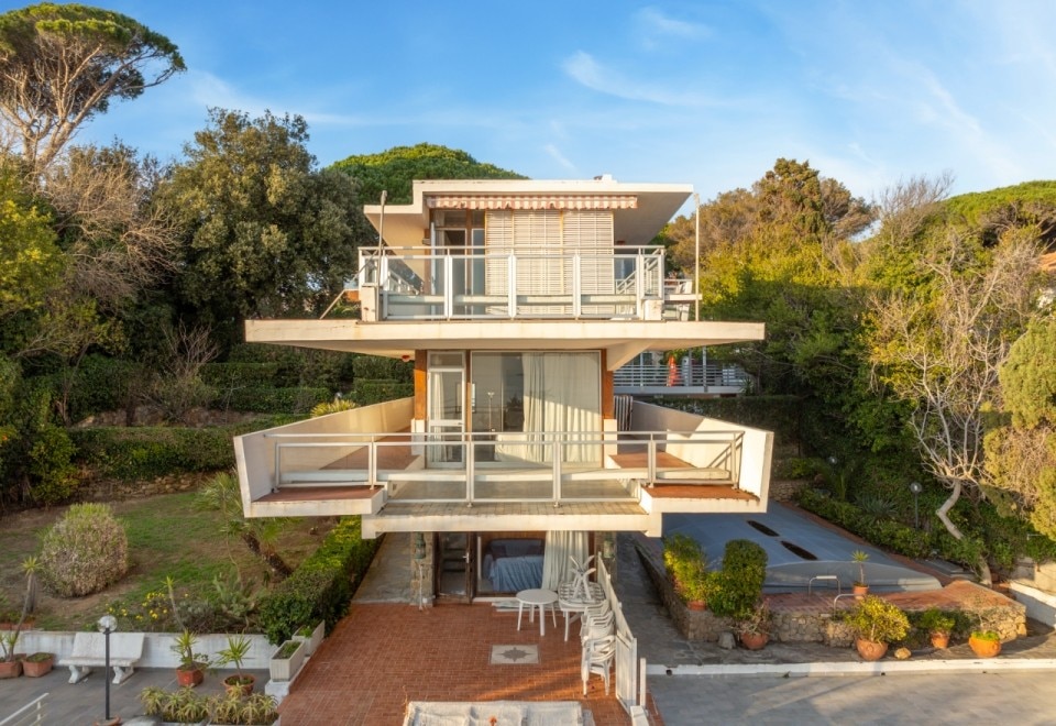 The best architect-designed homes for sale this summer, from Le Corbusier to Frank Lloyd Wright