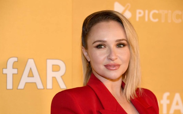 Hayden Panettiere said Neutrogena tried to fire her over postpartum depression