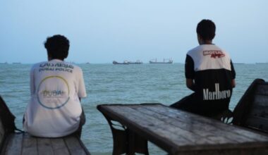 Live updates: US-Iran war news; Strait of Hormuz traffic remains low as world rapidly burns through oil stockpiles