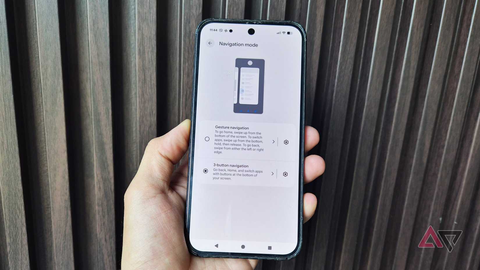 Navigation mode settings on a Google Pixel 9 Pro XL smartphone