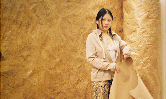 Young Vietnamese artist builds career as painter, gallery owner in New York