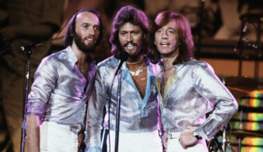 The Top 10 Hits That Took Over Summer 1975