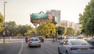 Tate + Co designs treehouse to replace Wandsworth roundabout billboard