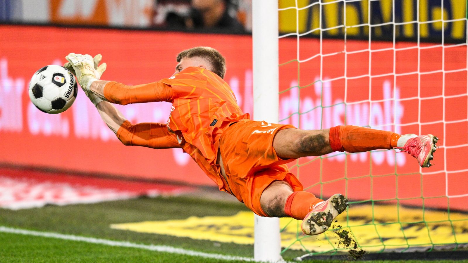 Rapid Vienna 2-2 Hearts (4-4 on aggregate, Hearts win 4-3 on penalties): Beau Reus is Jambos' hero to secure Conference League spot | Football News