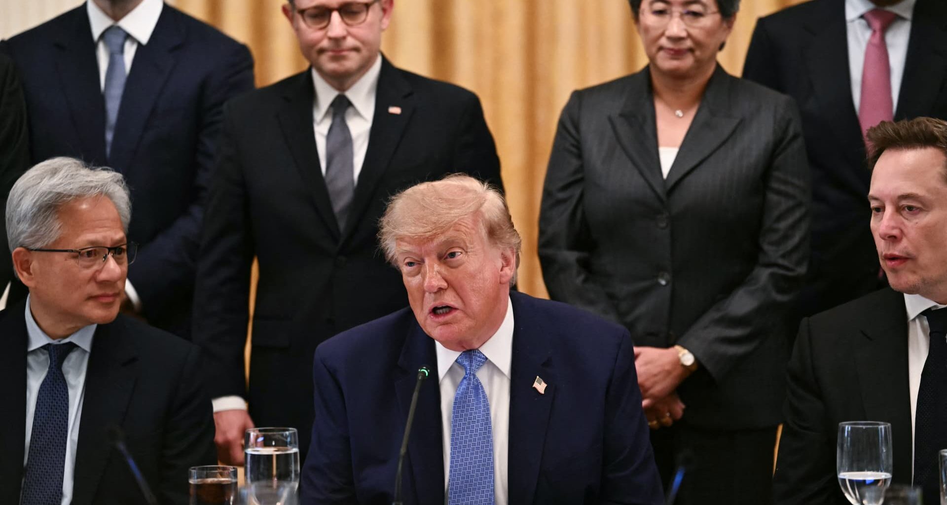 Trump says AI renamed Super Intelligence as polls sink