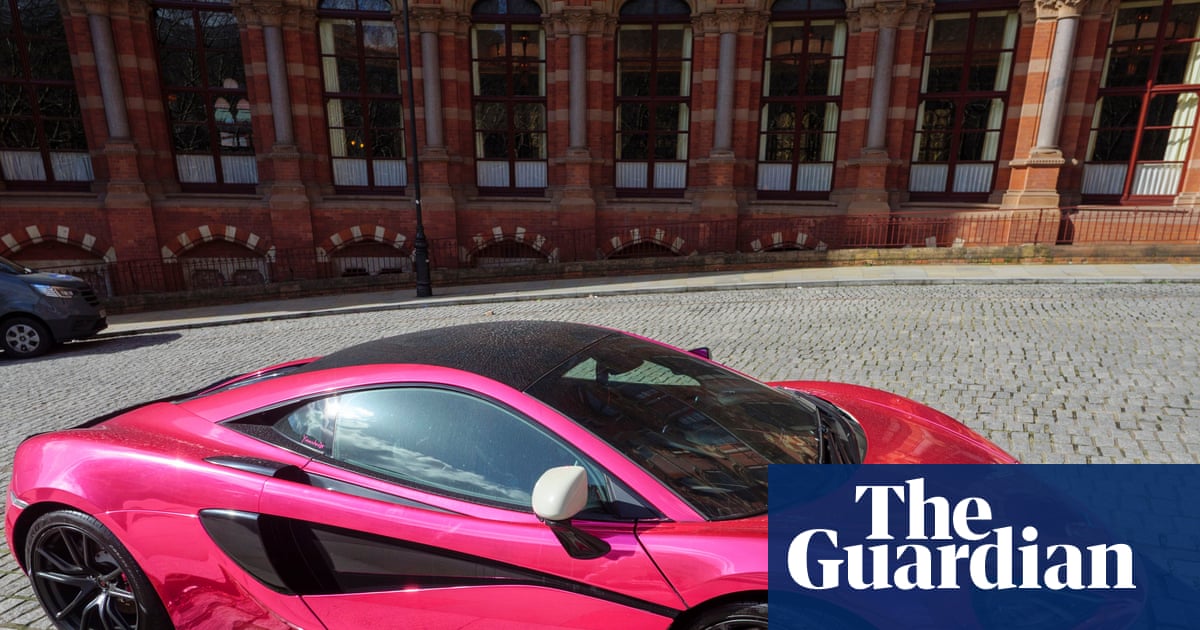 Supercar maker McLaren to create 1,000 UK jobs as part of £450m tech investment | Automotive industry