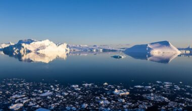 Antarctic, Greenland Sheets Have Melted Enough Since the '70s to Cover US in 5 Feet of Ice