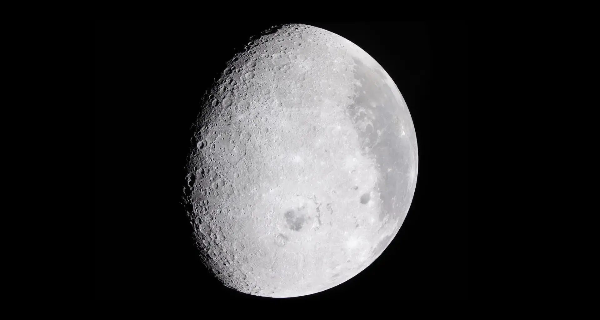 The NASA-IBM Lunar Foundation Model, an artificial intelligence model specialized in lunar observations, is now available as open source.