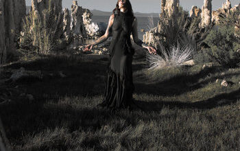 Chelsea Wolfe - The Dark Review