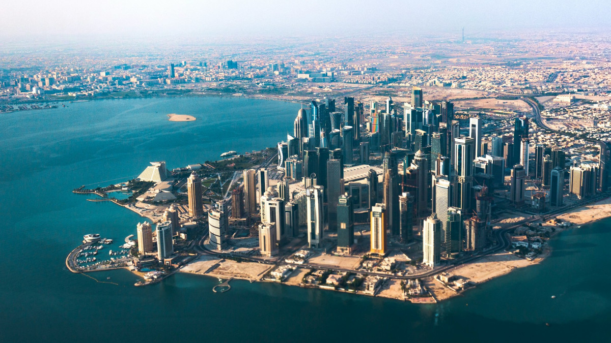 Hormuz Blockage Puts Qatar's $83 Billion LNG Bet at Risk