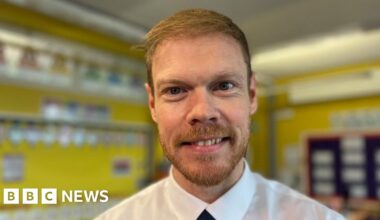 'Burnout, stress and anxiety' leading to industrial action for teachers - BBC
