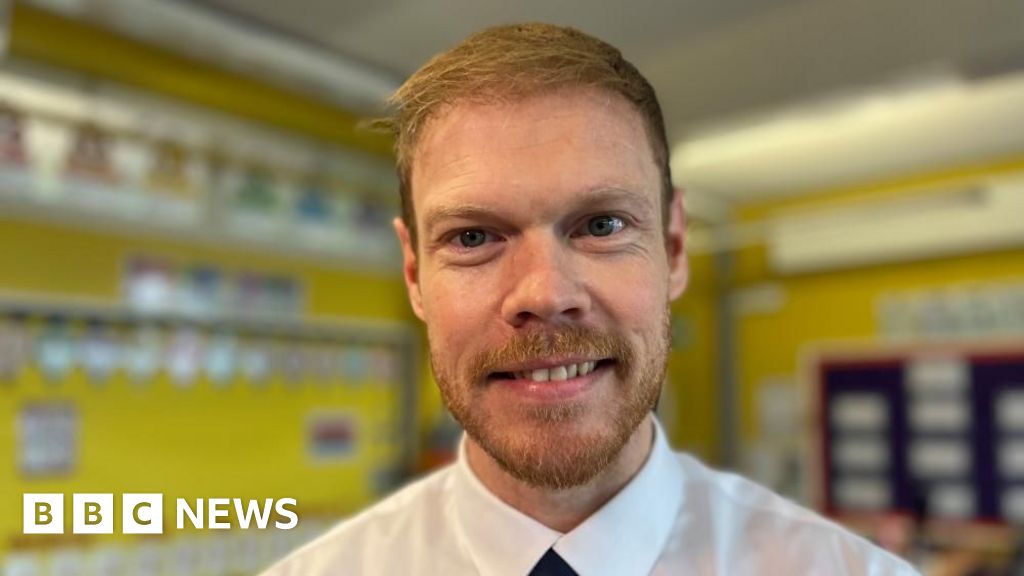 'Burnout, stress and anxiety' leading to industrial action for teachers - BBC