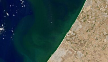 Massive algae bloom exposes fragility of Israel’s advanced water system - NBC News