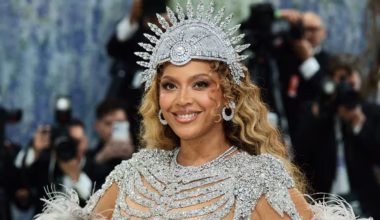 Beyoncé drops anniversary ‘B’Day’ album on her birthday, featuring Selena