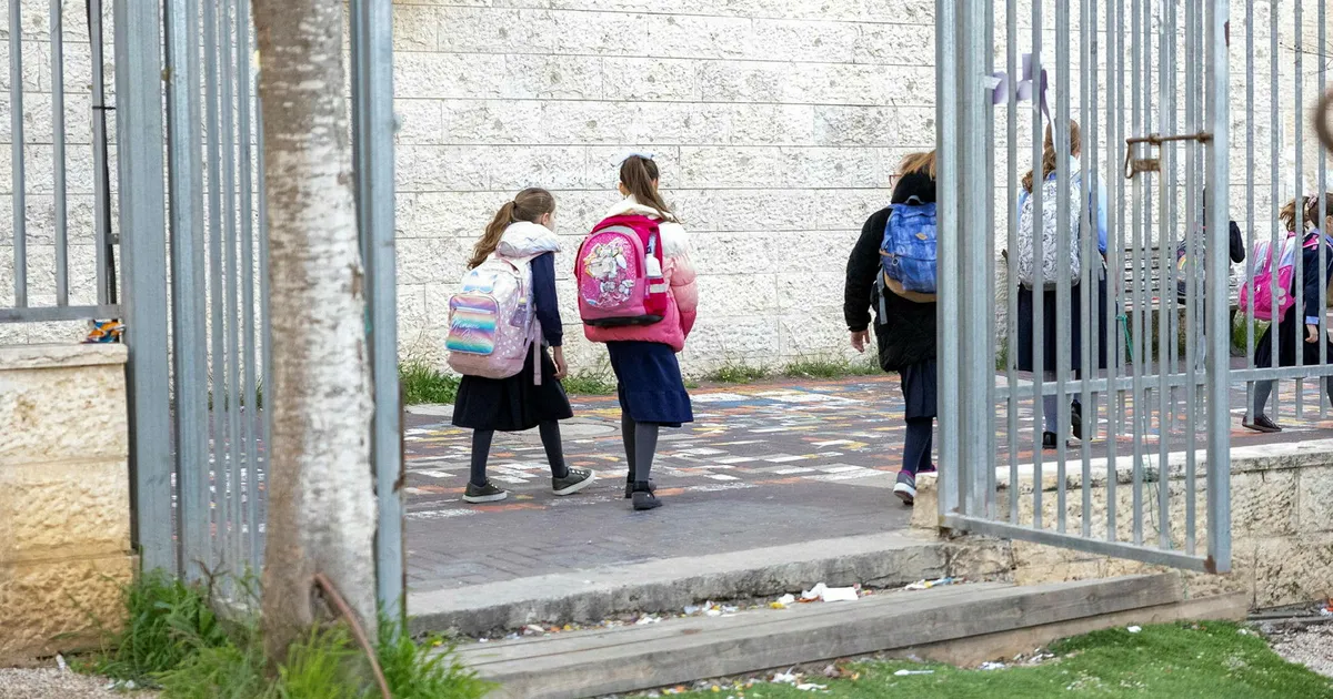 Haredi schoolgirls outperform non-religious counterparts, study shows - Haaretz