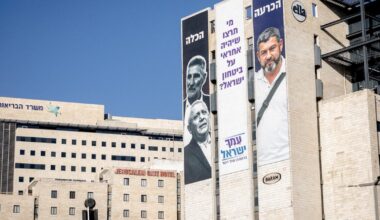 Israel Election Poll: Eisenkot's Bloc Beats Netanyahu as Likud Gains Ground