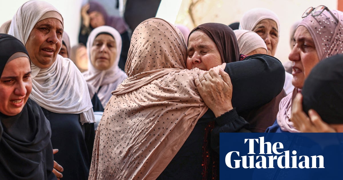 Israelis shoot dead two Palestinian teenagers after settlers encircle village | West Bank