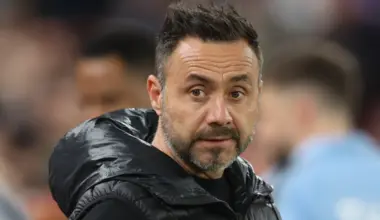 Soccer Football - Carabao Cup - Third Round - Liverpool v Tottenham Hotspur - Anfield, Liverpool, Britain - September 15, 2026 Tottenham Hotspur manager Roberto de Zerbi before the match REUTERS/Scott Heppell