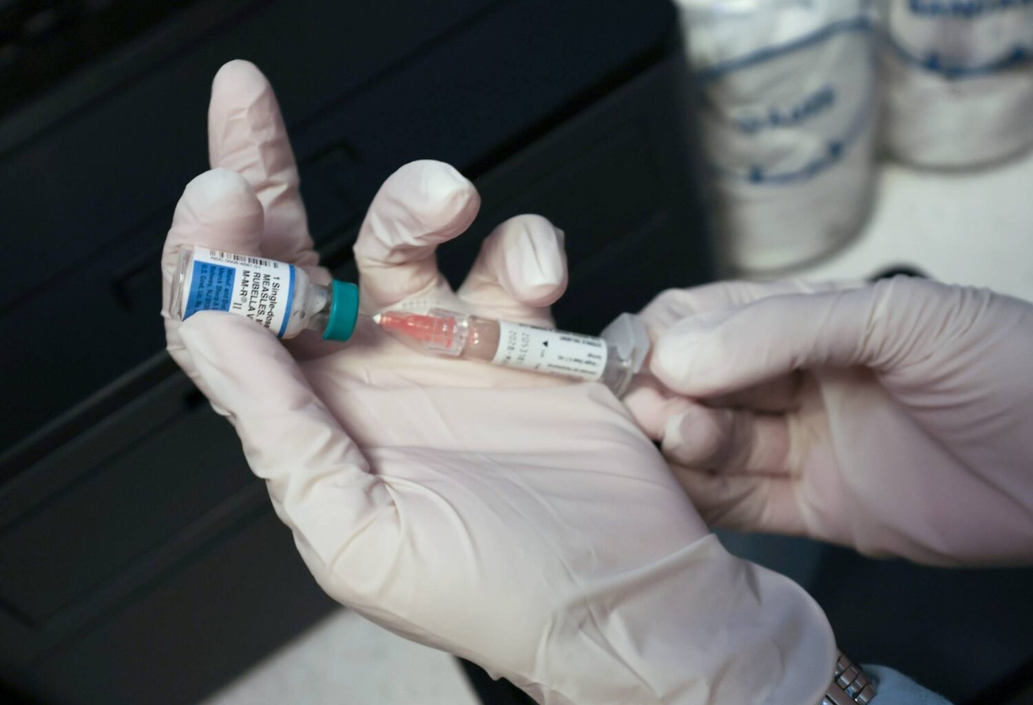 New measles deaths send U.S. fatalities to decades high