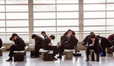 Japan banks, hedge funds tussle for top graduates amid jobs boom