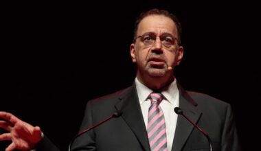 Nobel-Winning Economist Daron Acemoglu Backs California Billionaire Tax