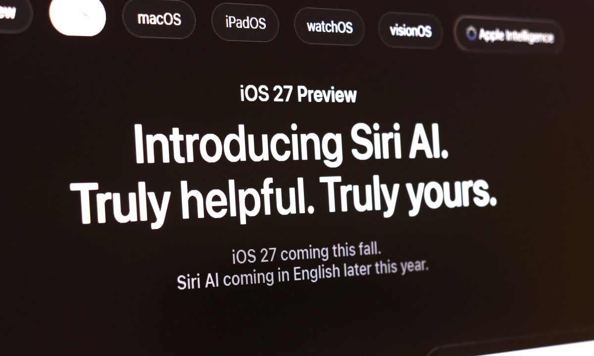 Apple Siri AI