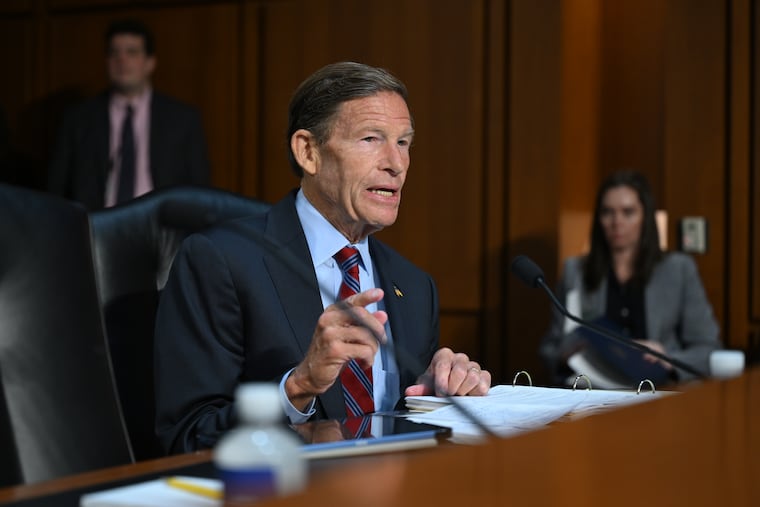 Sen. Richard Blumenthal (D., Conn.) and other federal lawmakers are demanding more information from FanDuel about the VIP rewards and promotions that it offers to customers amid growing concerns about gambling addiction.