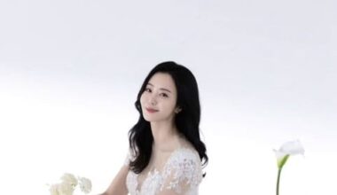 Ban Min-jung Marries at 46, Vows to Cherish Late-Life Love - 조선일보