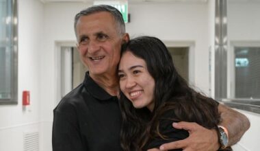 Noa Argamani reunited with her father credit: Maayan Toaf GPO