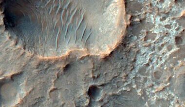 Image form HiRISE of some salts visible on Mars. Credit - NASA/JPL-Caltech/UArizona