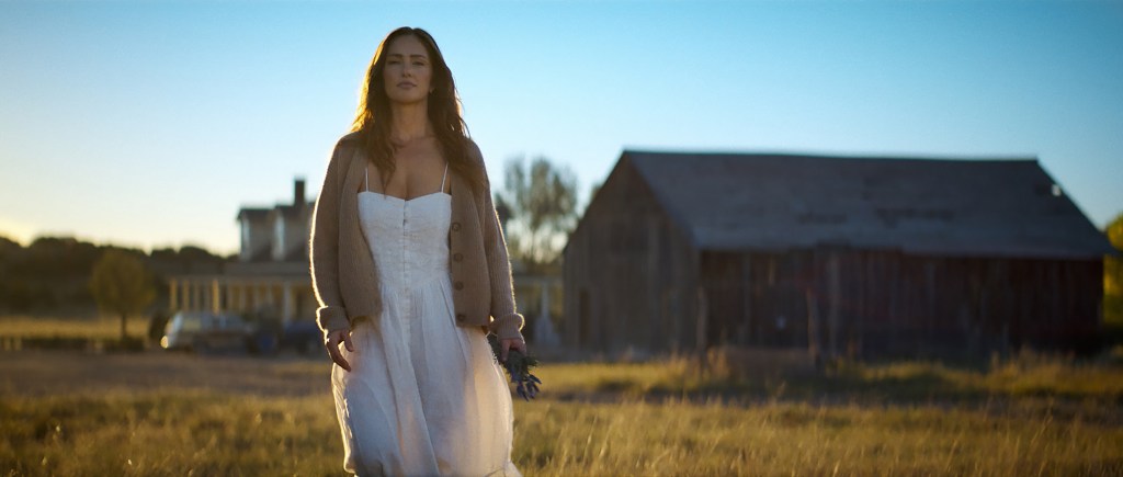 Minka Kelly Reacts To 'Ransom Canyon's Cancellation After "Two Beautiful Seasons"