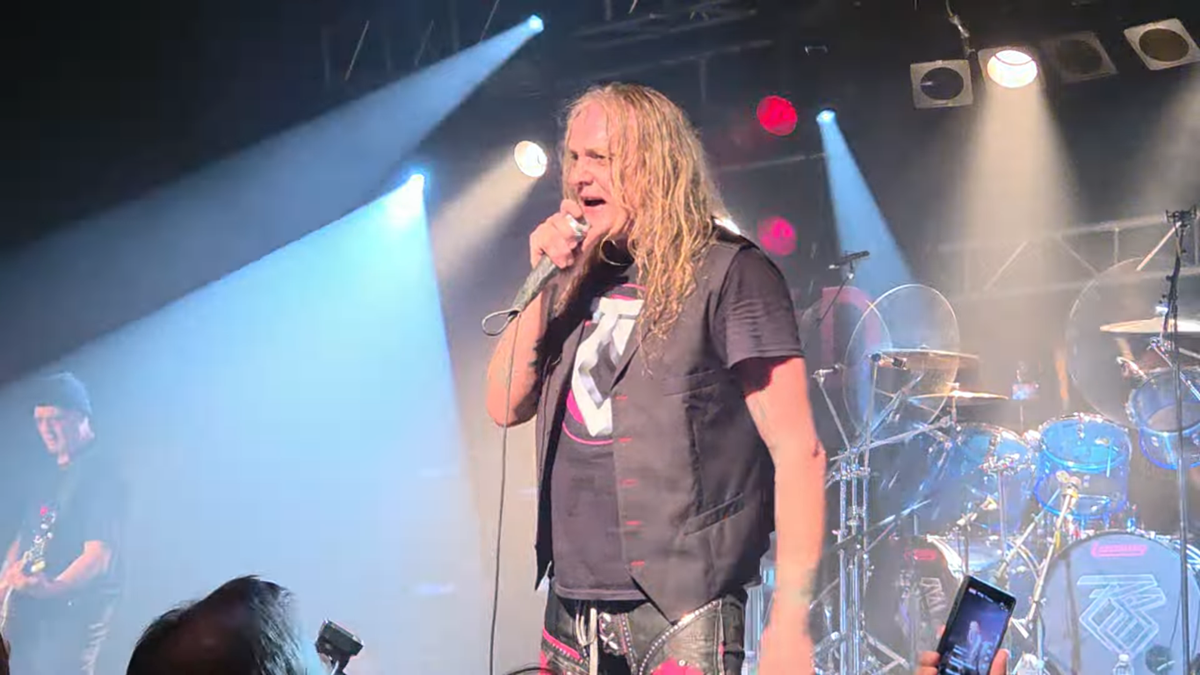 Twisted Sister Perform First Show with Sebastian Bach as Singer