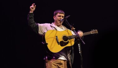Ed Sheeran Opener Aaron Rowe Defends Singer Amid Macklemore Fallout