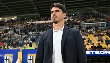 Soccer Football - Serie A - Parma v Cagliari - Stadio Ennio Tardini, Parma, Italy - August 22, 2026 Parma coach Carlos Cuesta before the match REUTERS/Jennifer Lorenzini