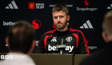 Manchester United head coach Michael Carrick
